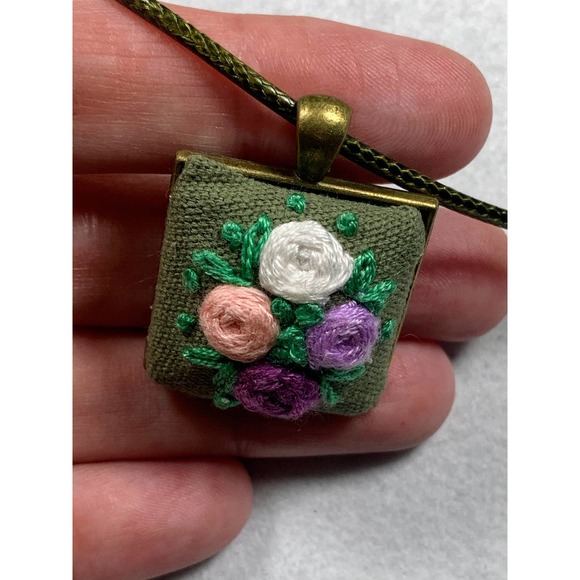 Embroidered Roses Necklace in Square Bezel - Handmade, Handstitched - Picture 3 of 4